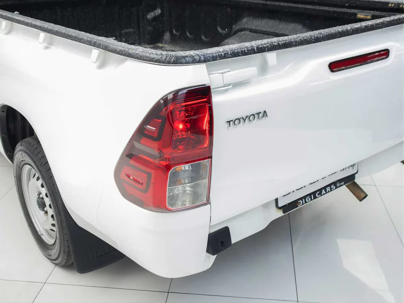Vehicle Image for 10/23for Toyota Hilux Single Cab 2.0VVTi S A/C 5MT