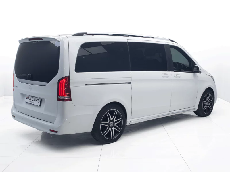 Vehicle Image for 5/26for Mercedes-Benz V-Class V300d Exclusive