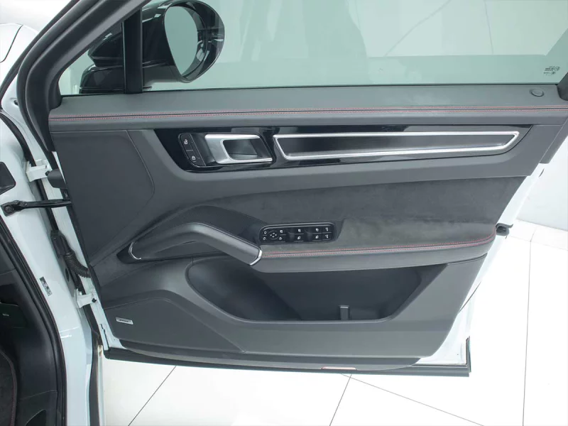 Vehicle Image for 38/49for Porsche Cayenne GTS Coupe
