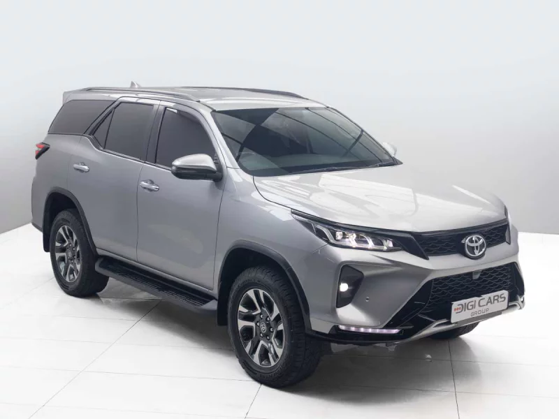 Vehicle Image for 2/26for Toyota Fortuner 2.8GD-6 R/B A/T