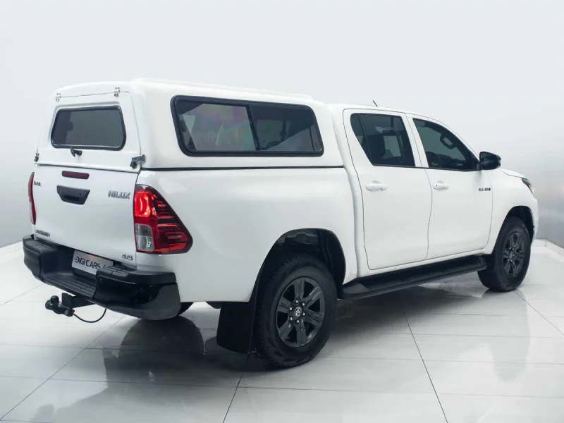 Vehicle Image for 14/24for Toyota Hilux Double Cab 2.4 GD-6 4X4 Raider 6AT
