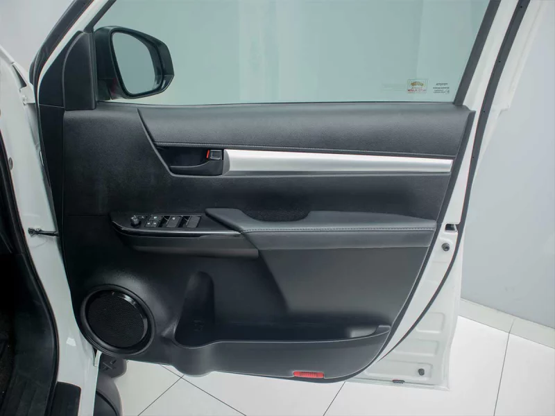 Vehicle Image for 20/24for Toyota Hilux Double Cab 2.4 GD-6 4X4 Raider 6AT