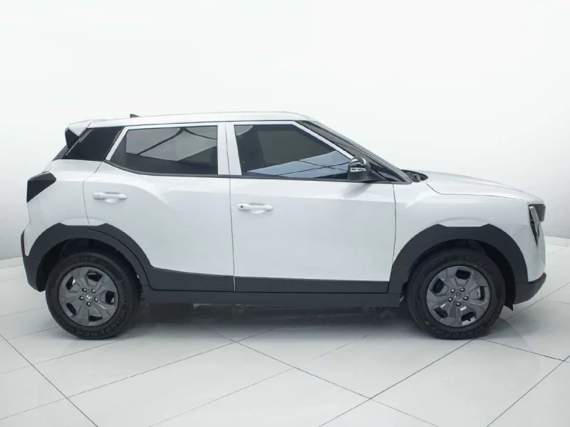 Vehicle Image for 4/23for Mahindra XUV3X0 1.2 MX2 AT