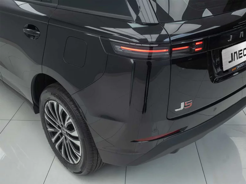 Vehicle Image for 9/24for JAECOO J5 1.5T Glacier