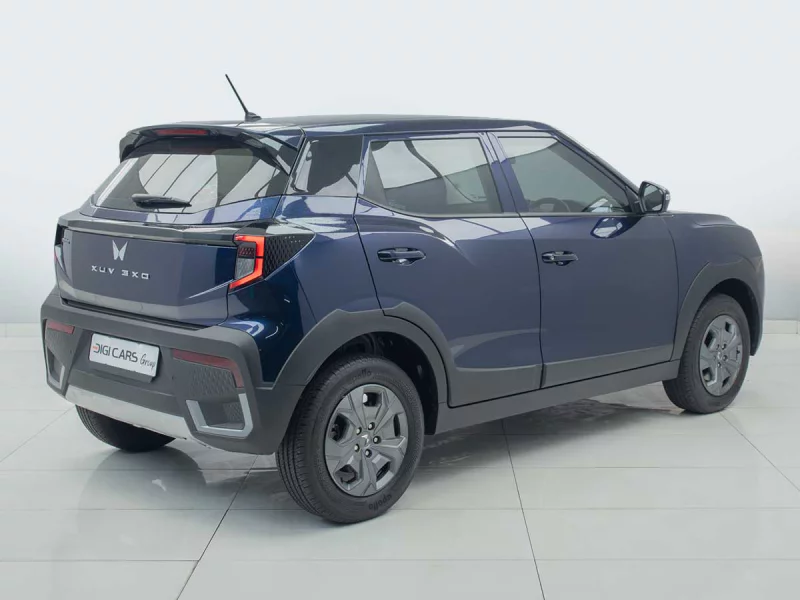 Vehicle Image for 10/23for Mahindra XUV3X0 1.2 MX2 AT