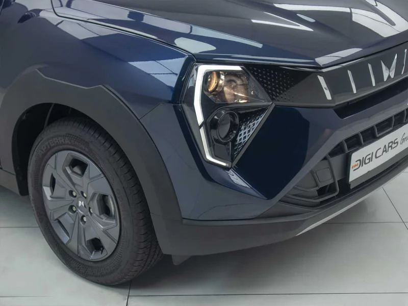 Vehicle Image for 10/23for Mahindra XUV3X0 1.2 MX2 AT