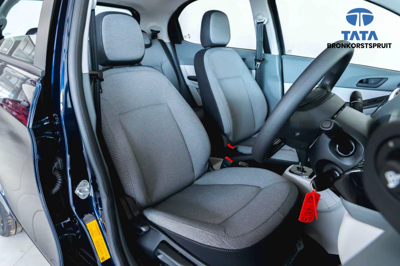 Vehicle Image for 15/21for Tata Tiago 1.2 XT AMT