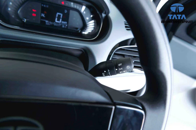 Vehicle Image for 9/21for Tata Tiago 1.2 XT MT
