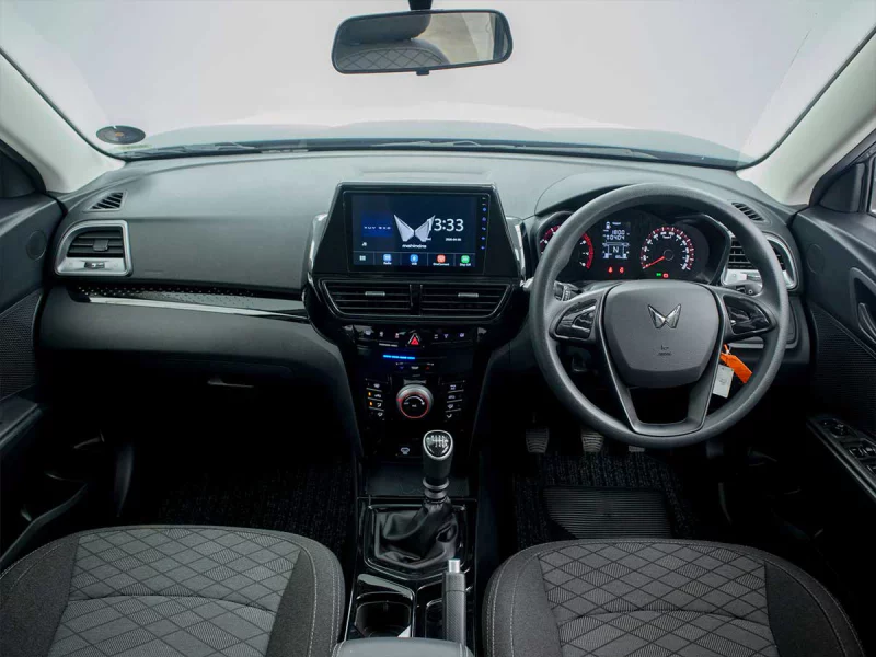 Vehicle Image for 19/23for Mahindra XUV3X0 1.2 MX2 MT