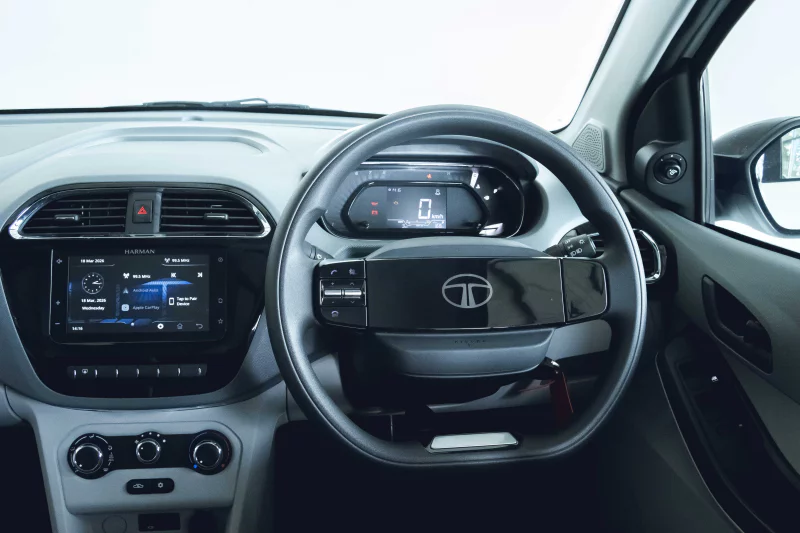 Vehicle Image for 21/25for Tata Tiago 1.2 XT MT