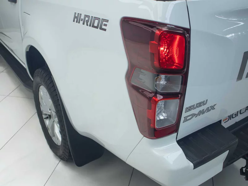 Vehicle Image for 4/12for Isuzu D-MAX Double Cab 1.9 Ddi HR L Auto D/C P/U