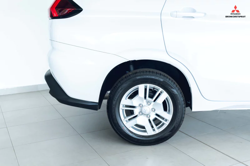 Vehicle Image for 15/25for Mitsubishi Xpander 1.5 A/T