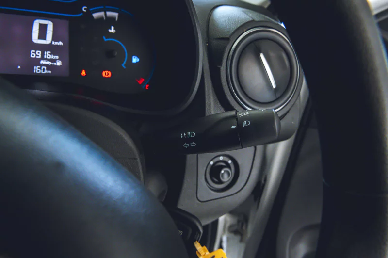 Vehicle Image for 17/25for Renault Kwid 1.0l Zen 5-Dr abs
