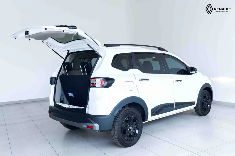 Vehicle Image for 8/27for Renault Triber 1.0L Techno MT
