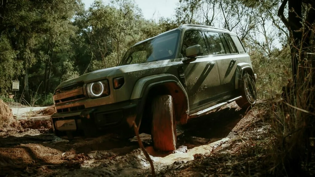 iCAUR Reveals the V27 and Opens Pre-Orders at Festival of Motoring
